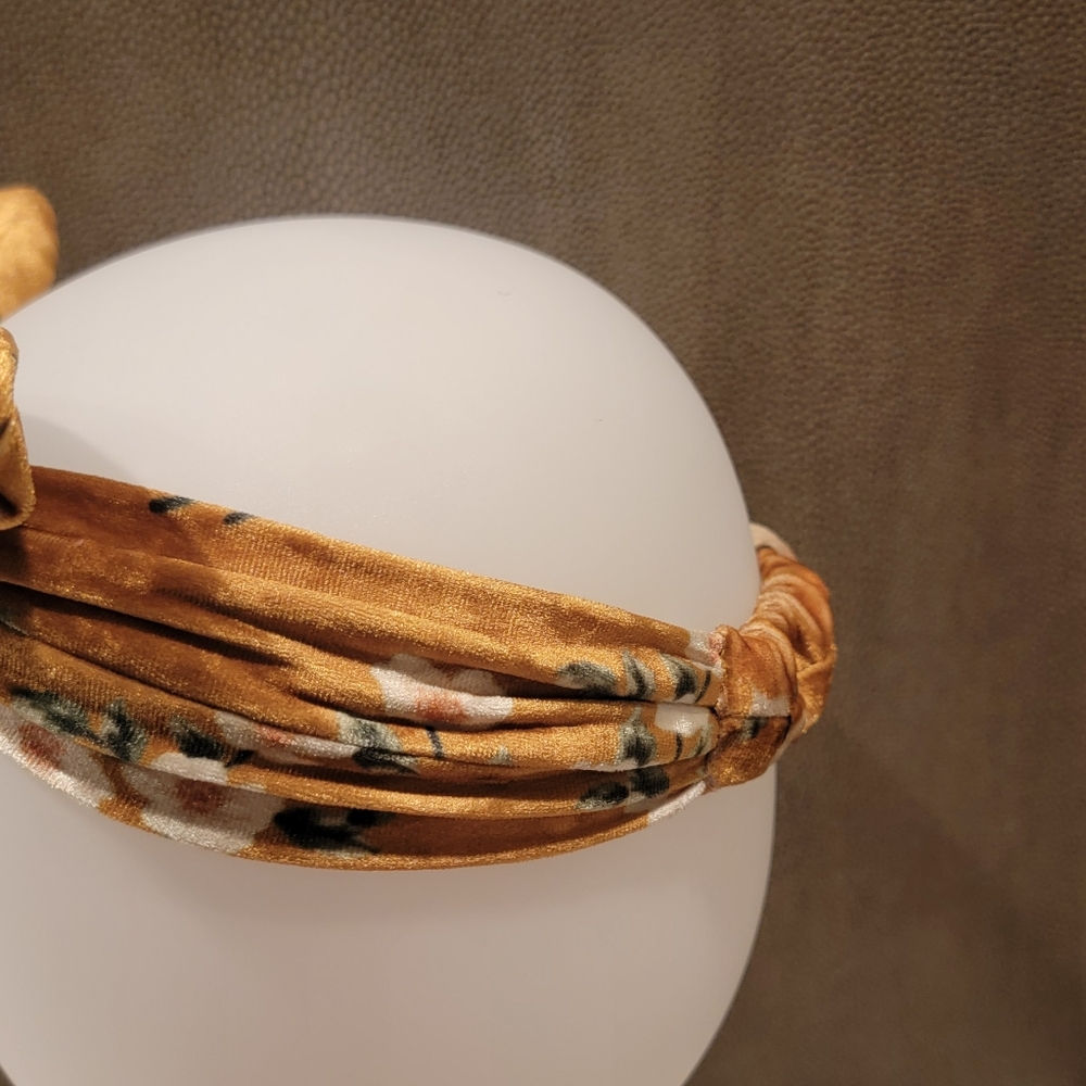 Headband - Picture 3 of 4
